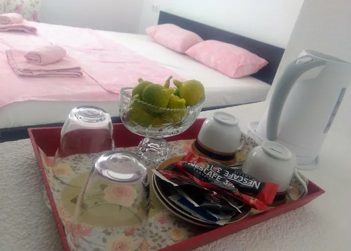 Konukevi Flaghome 3*